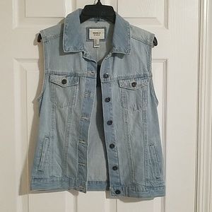 Forever 21 denim jacket small